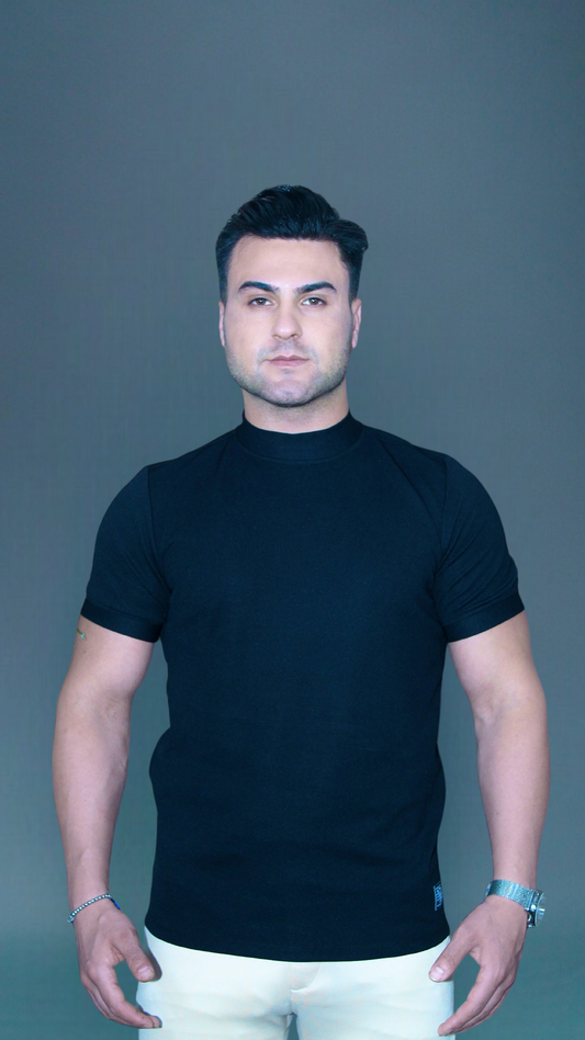 MEMZ TURTLENECK TEE IN BLACK